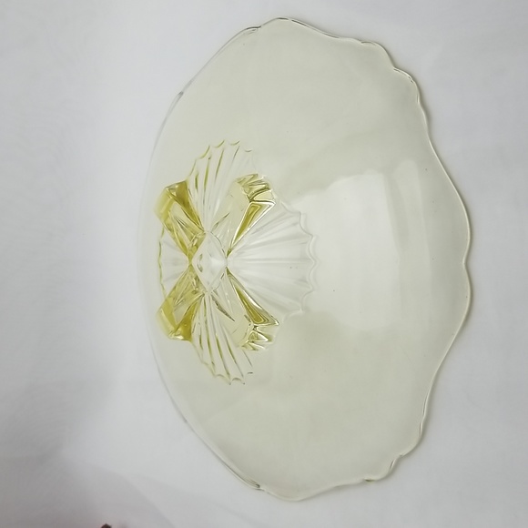 Lancaster Glass Depression Era Yellow Topaz Center Bowl - Picture 10 of 14
